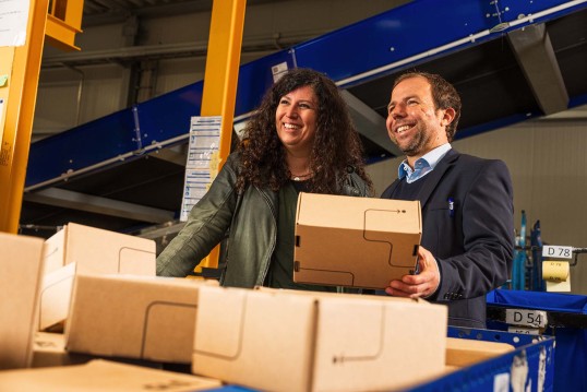 employees with parcels in the depot